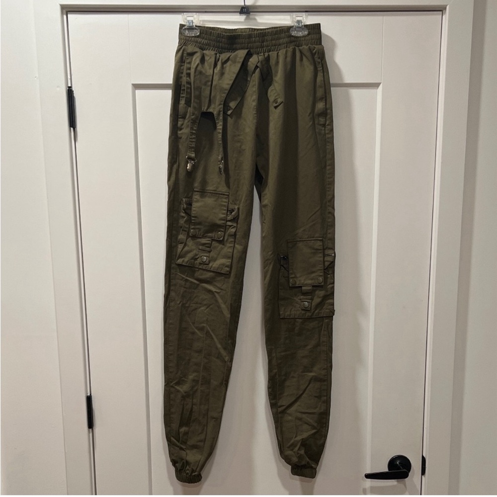 Small extra tall Cargo pants by Nineth Closet in olive green